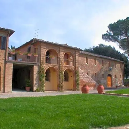 Siena Sleeps 22 Pool